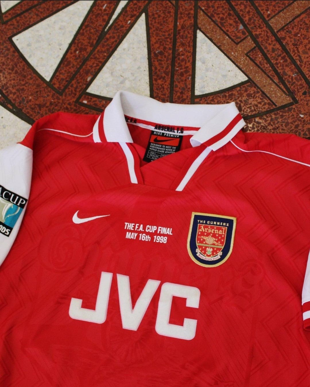 Maillot retro Arsenal domicile 1996-97