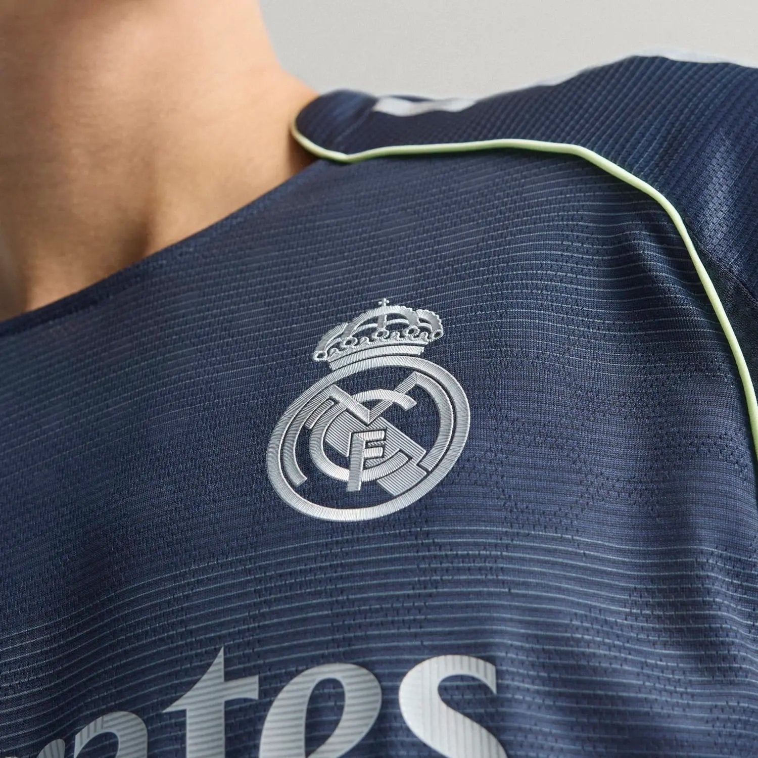Maillot extérieur Real Madrid 2025-26