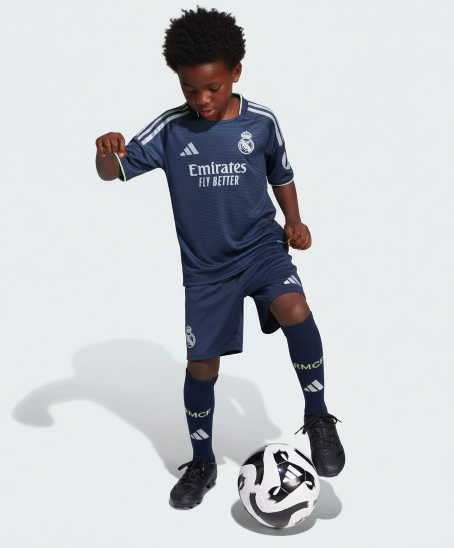 Ensemble maillot enfant Real Madrid extérieur 2025 -26 (haut+short)