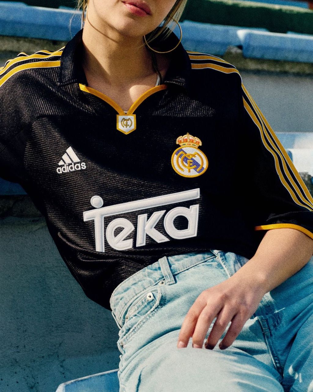 Maillot retro Real Madrid extérieur 1999 - 2000