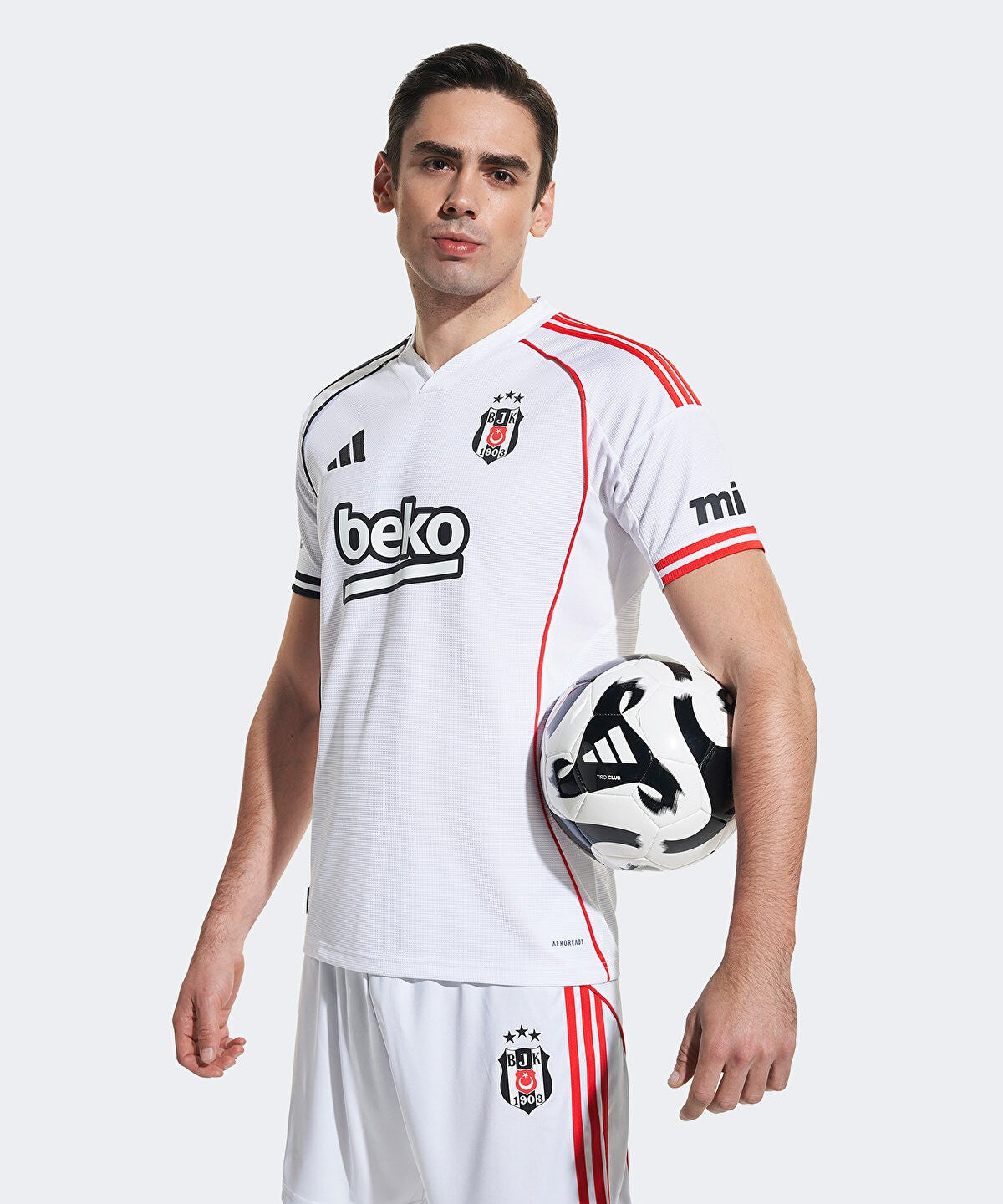 Maillot domicile Besiktas 2025-26